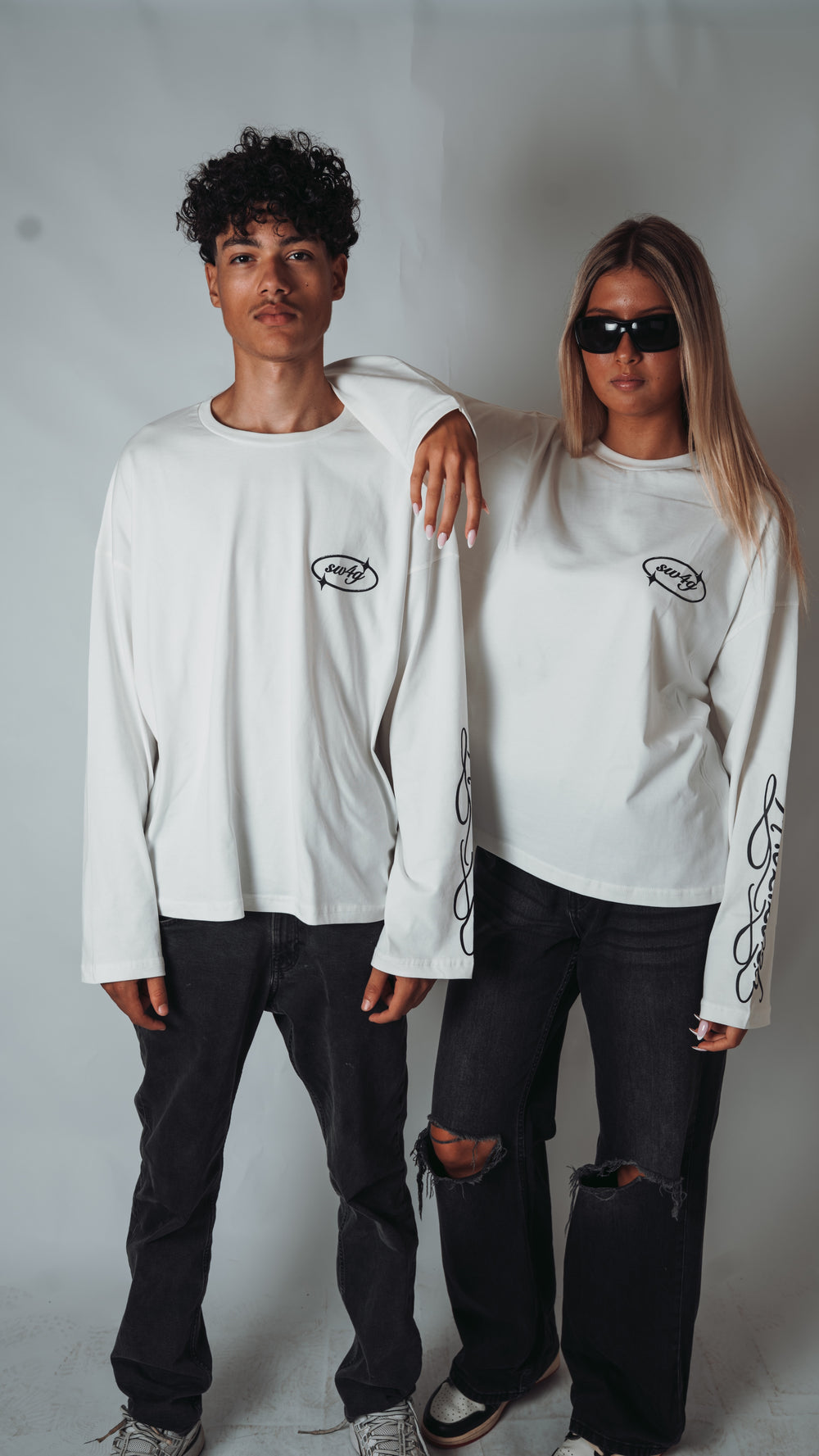 $W4G IS BORN — WHITE LONGSLEEVE 02